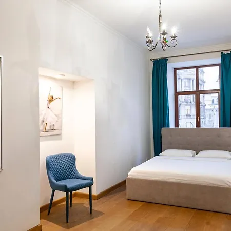 Apartamento Romari площа міцкевича 5 *