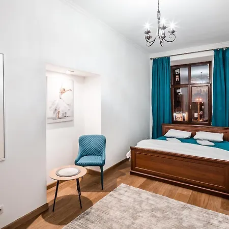 דירה Romari площа міцкевича 5