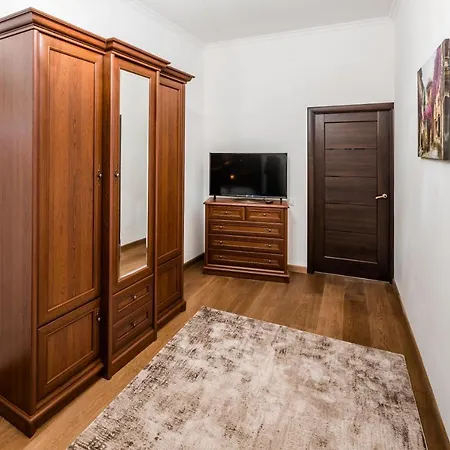 Romari площа міцкевича 5 Appartement *