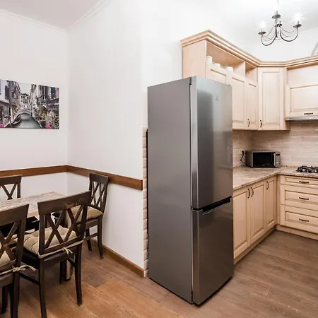 Appartement Romari площа міцкевича 5