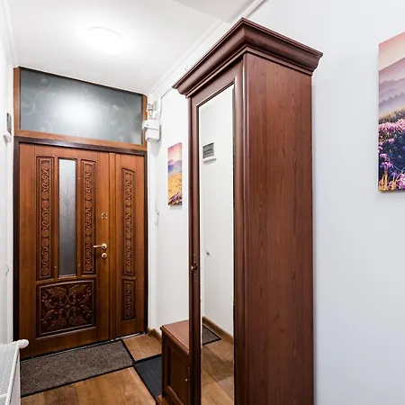 Romari площа міцкевича 5