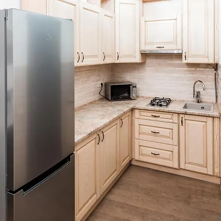 Romari площа міцкевича 5