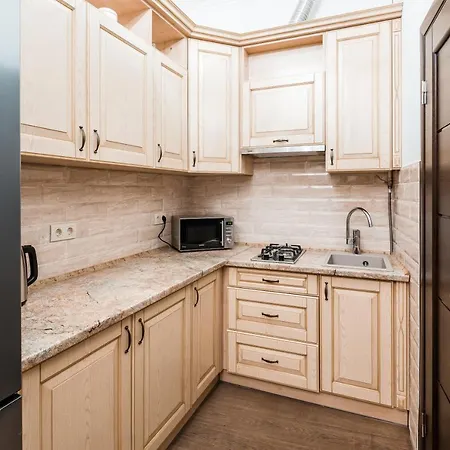 Appartement Romari площа міцкевича 5 *