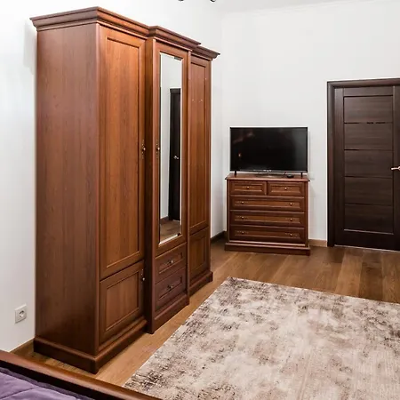 Romari площа міцкевича 5 * Lviv