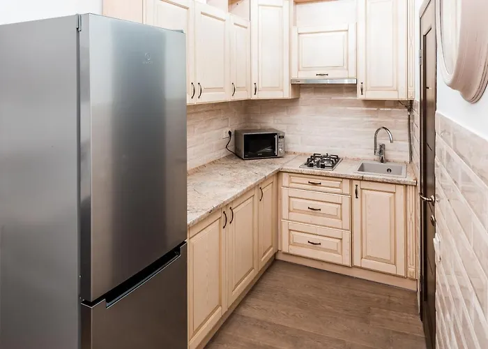 Romari площа міцкевича 5